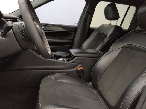 Used 2023 Jeep Grand Cherokee Altitude AWD/4WD image 17