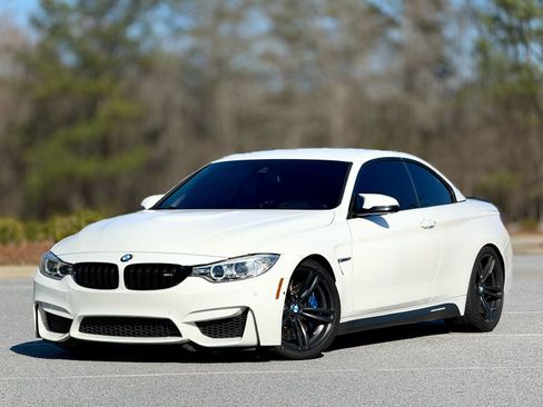 Used 2015 BMW M4 Convertible image 7