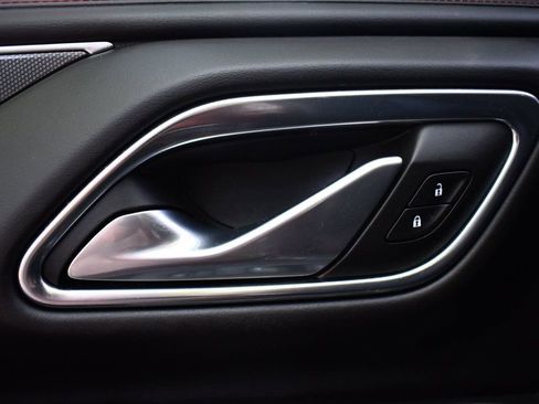 Used 2022 Chevrolet Suburban RST w/ Sport Performance Package image 23