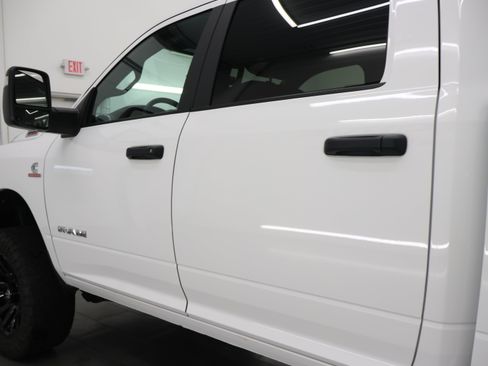 Used 2025 RAM 2500 Big Horn AWD/4WD image 32