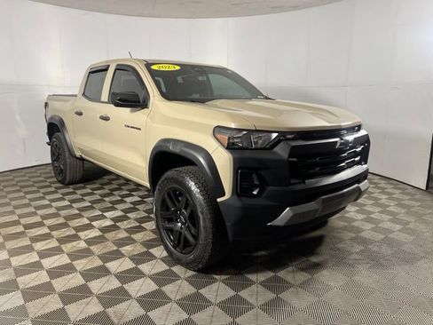 Used 2023 Chevrolet Colorado Trail Boss AWD/4WD image 4