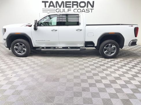 New 2026 GMC Sierra 2500 SLT w/ SLT Premium Package image 2