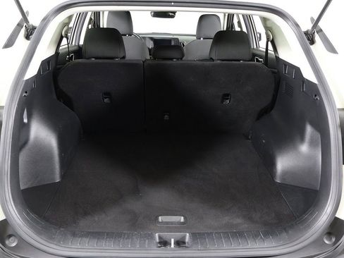 Used 2024 Kia Sportage LX image 17