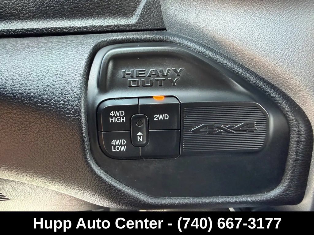 Used 2021 RAM 2500 Big Horn w/ Level 1 Equipment Group AWD/4WD image 13