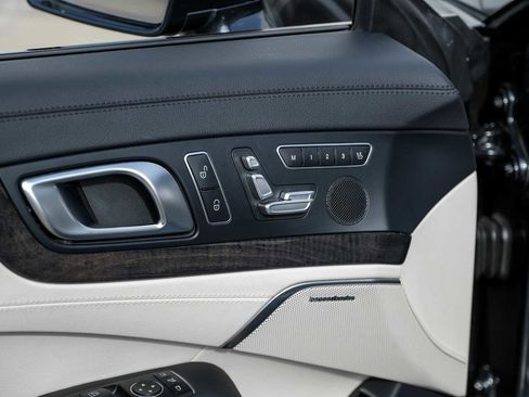 Used 2017 Mercedes-Benz SL 450 image 38