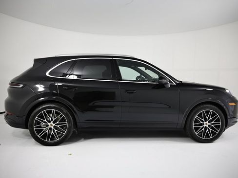 New 2026 Porsche Cayenne AWD/4WD image 8