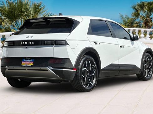 Used 2023 Hyundai Ioniq 5 SEL w/ Cargo Package image 4