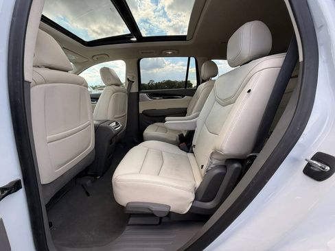 Used 2020 Cadillac XT6 Premium Luxury AWD/4WD image 28