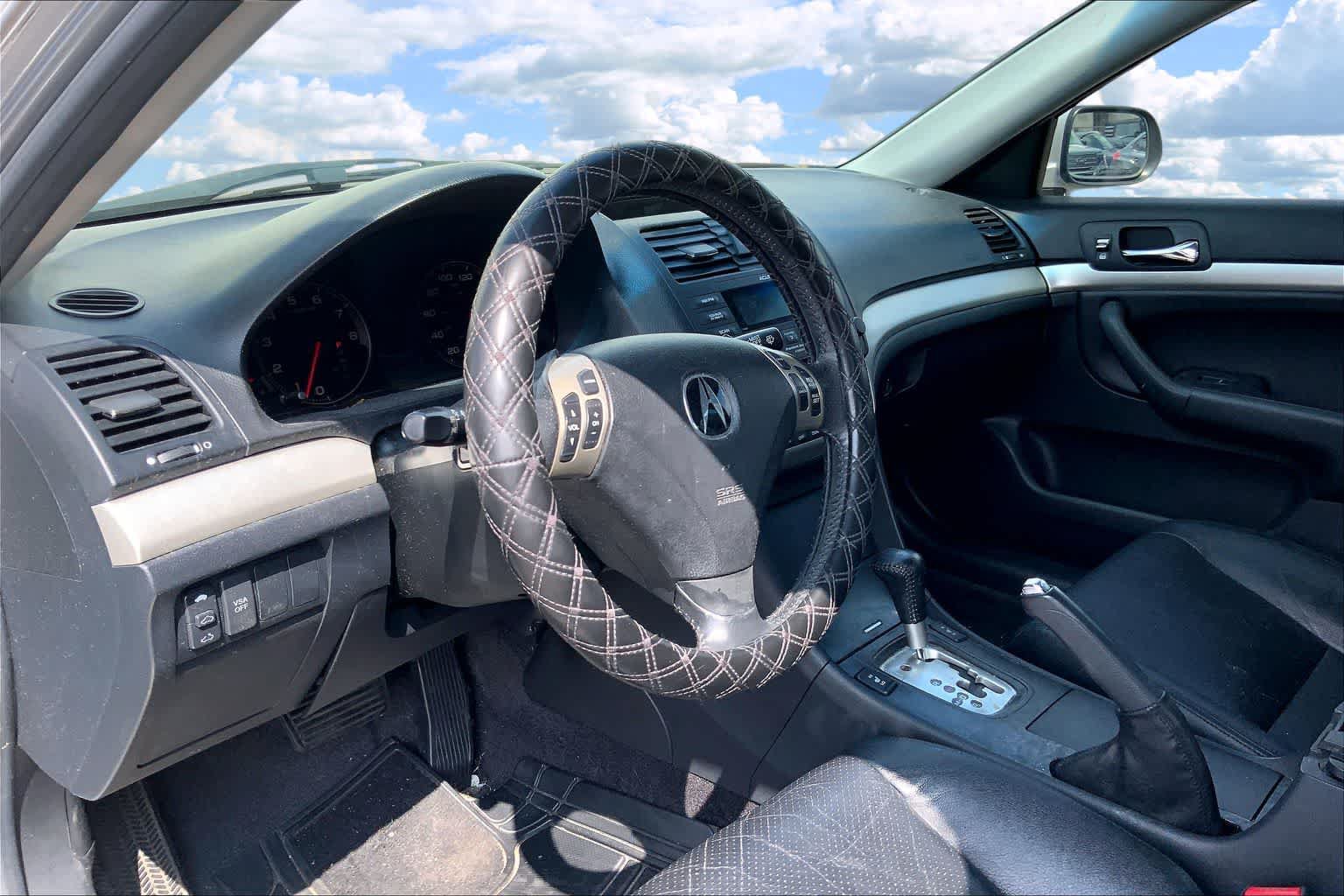 Used 2005 Acura TSX FWD image 2