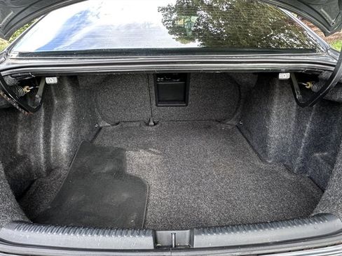 Used 2011 Volkswagen Jetta SE image 9