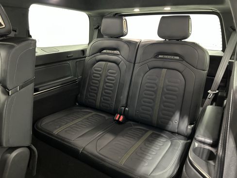 Used 2024 Rivian R1S Adventure AWD/4WD image 22