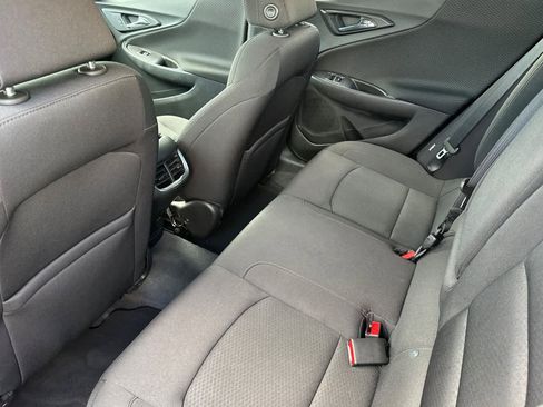 Used 2019 Chevrolet Malibu LT w/ Driver Confidence Package II image 4