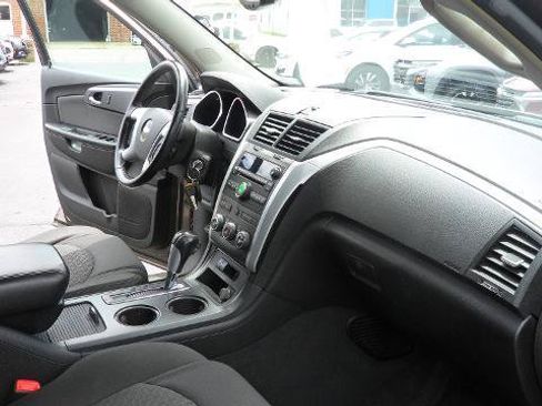 Used 2009 Chevrolet Traverse LT FWD image 29