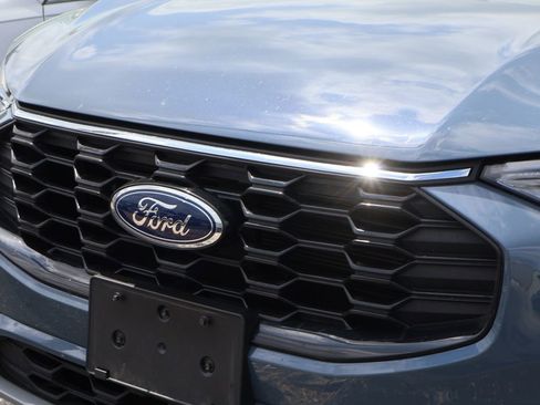 Used 2024 Ford Escape ST-Line w/ Tech Pack #1 image 2