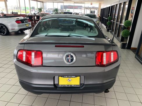 Used 2010 Ford Mustang Coupe image 6