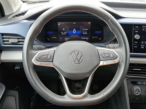 Used 2022 Volkswagen Taos SE AWD/4WD image 19