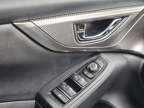 Used 2021 Subaru Crosstrek 2.5i Limited w/ Moonroof Package 2 image 12