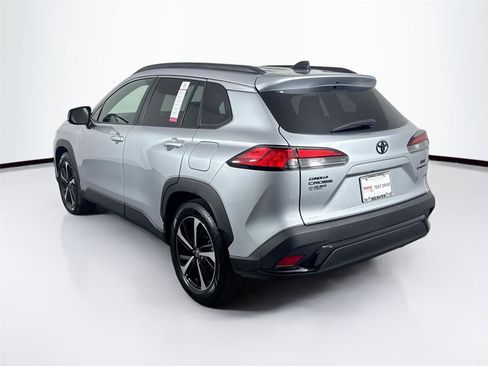 Certified 2025 Toyota Corolla Cross XSE image 2