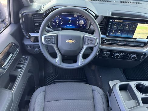 New 2026 Chevrolet Silverado 1500 LT image 18