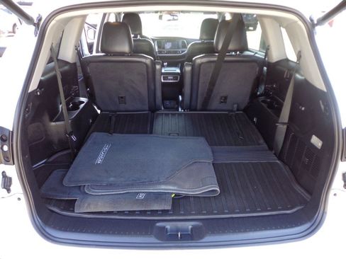 Used 2016 Toyota Highlander XLE AWD/4WD image 23