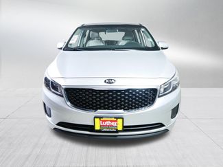 Used 2017 Kia Sedona L video 2