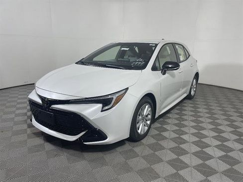 New 2026 Toyota Corolla SE image 3