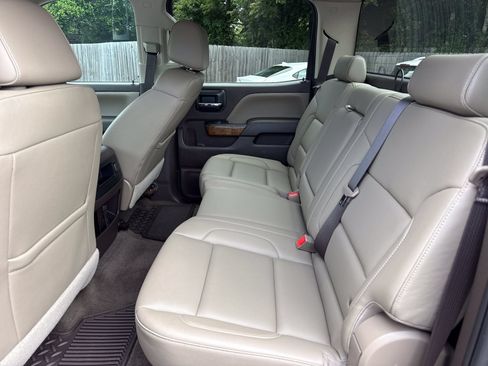 Used 2018 GMC Sierra 1500 SLT w/ SLT Premium Package RWD image 3