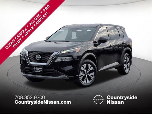 Used 2021 Nissan Rogue SV image 1