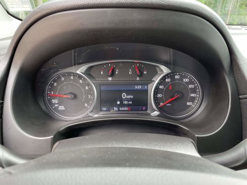 Used 2023 GMC Terrain SLT FWD image 10
