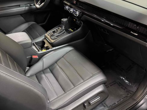 Used 2024 Honda CR-V EX-L image 32