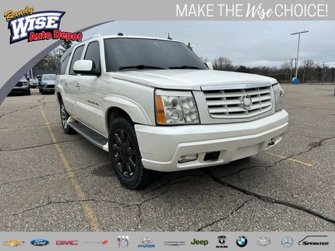 Used 2004 Cadillac Escalade ESV AWD image 1