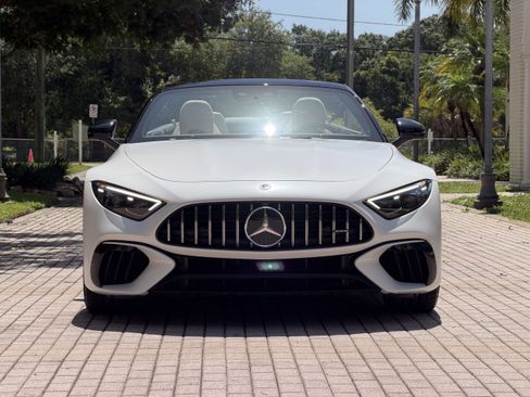 Used 2022 Mercedes-Benz SL 55 AMG 4MATIC image 8