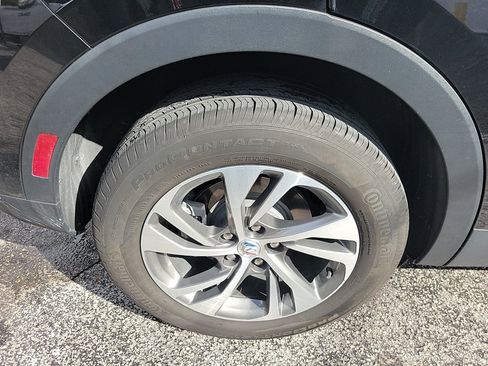 Used 2023 Buick Envision Essence image 10