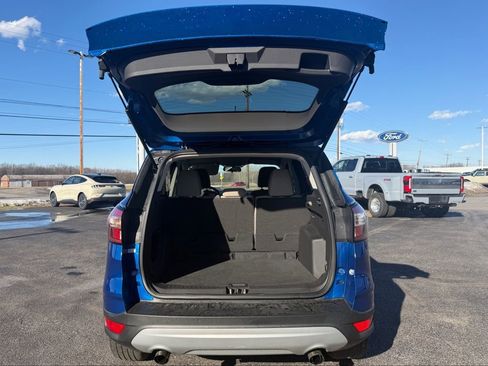 Used 2017 Ford Escape SE w/ SE Cold Weather Package image 5