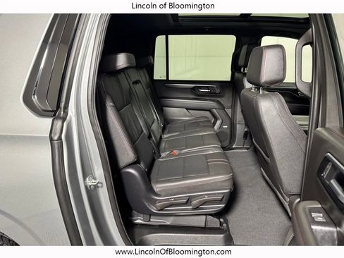 Used 2025 Chevrolet Suburban RST w/ Comfort Package AWD/4WD image 11