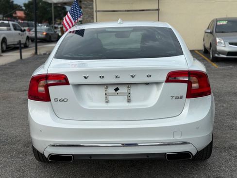 Used 2016 Volvo S60 T5 Inscription Platinum w/ Climate Package FWD image 9