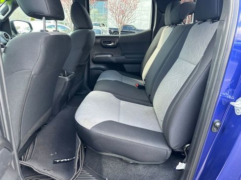 Certified 2023 Toyota Tacoma TRD Off-Road w/ Technology Package image 14