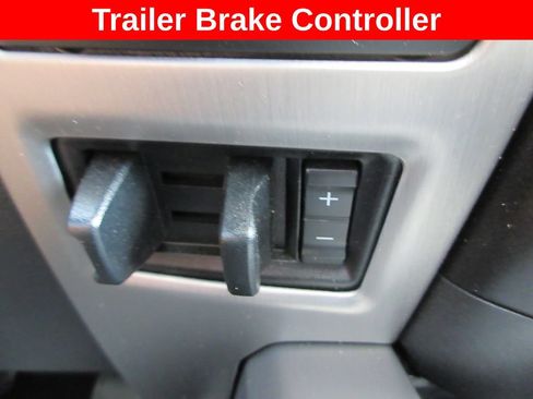 Used 2019 Ford F150 Platinum w/ Equipment Group 701A Luxury AWD/4WD image 22