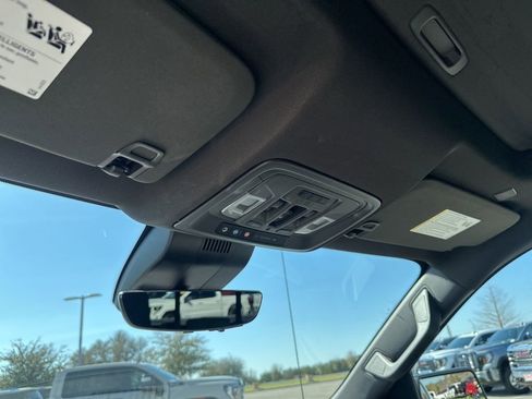 Used 2022 Chevrolet Silverado 1500 LTZ image 37