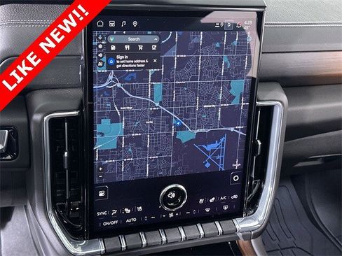 Used 2025 GMC Yukon Denali w/ Denali Reserve Package image 14