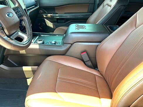 Used 2024 Ford Expedition King Ranch AWD/4WD image 13