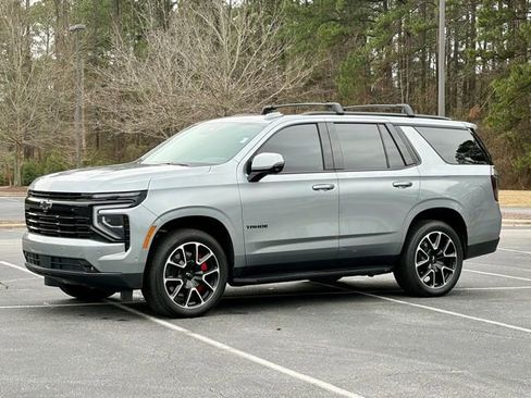 Used 2025 Chevrolet Tahoe RST w/ Advanced Technology Package image 2