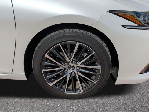 Used 2024 Lexus ES 350 w/ Premium Package FWD image 7