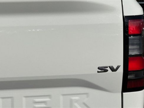Used 2024 Nissan Frontier SV w/ SV Convenience Package image 50