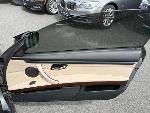 Used 2011 BMW 328i Coupe image 16