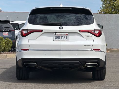 Used 2024 Acura MDX SH-AWD w/ Technology Package image 8