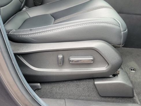 Certified 2025 Honda Pilot EX-L image 8