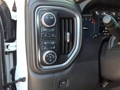 Used 2022 GMC Sierra 1500 SLT w/ SLT Premium Package AWD/4WD image 23