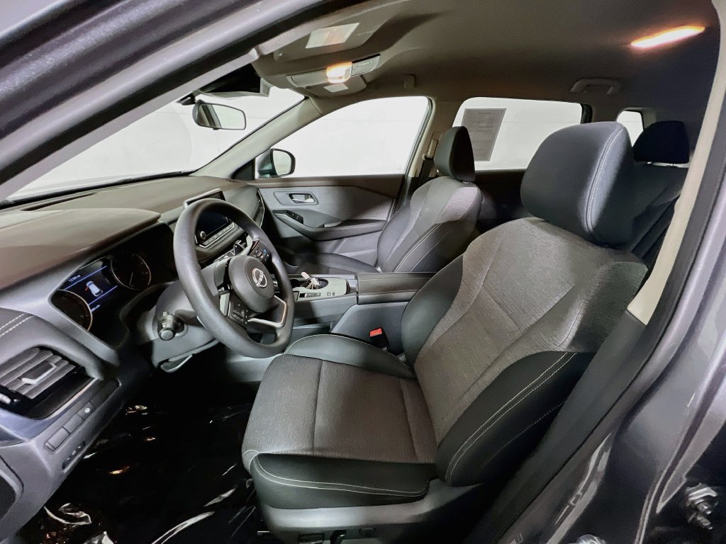 Used 2023 Nissan Rogue SV FWD image 18