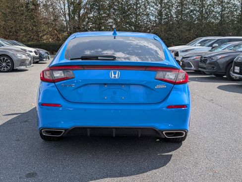 Used 2022 Honda Civic Sport Touring image 4